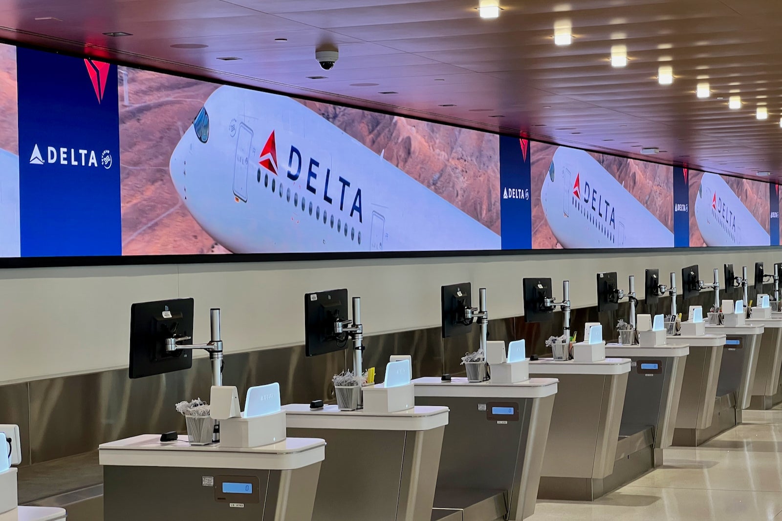 Featured image for "Delta Airlines Introduces New Boarding Groups in Updated Process"