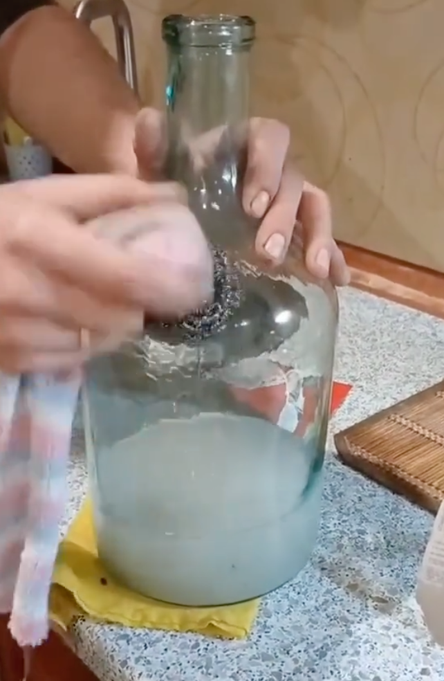 Featured image for Revolutionary Method: Clean Glass Bottles Inside Out Using Magnet and Steel Wool