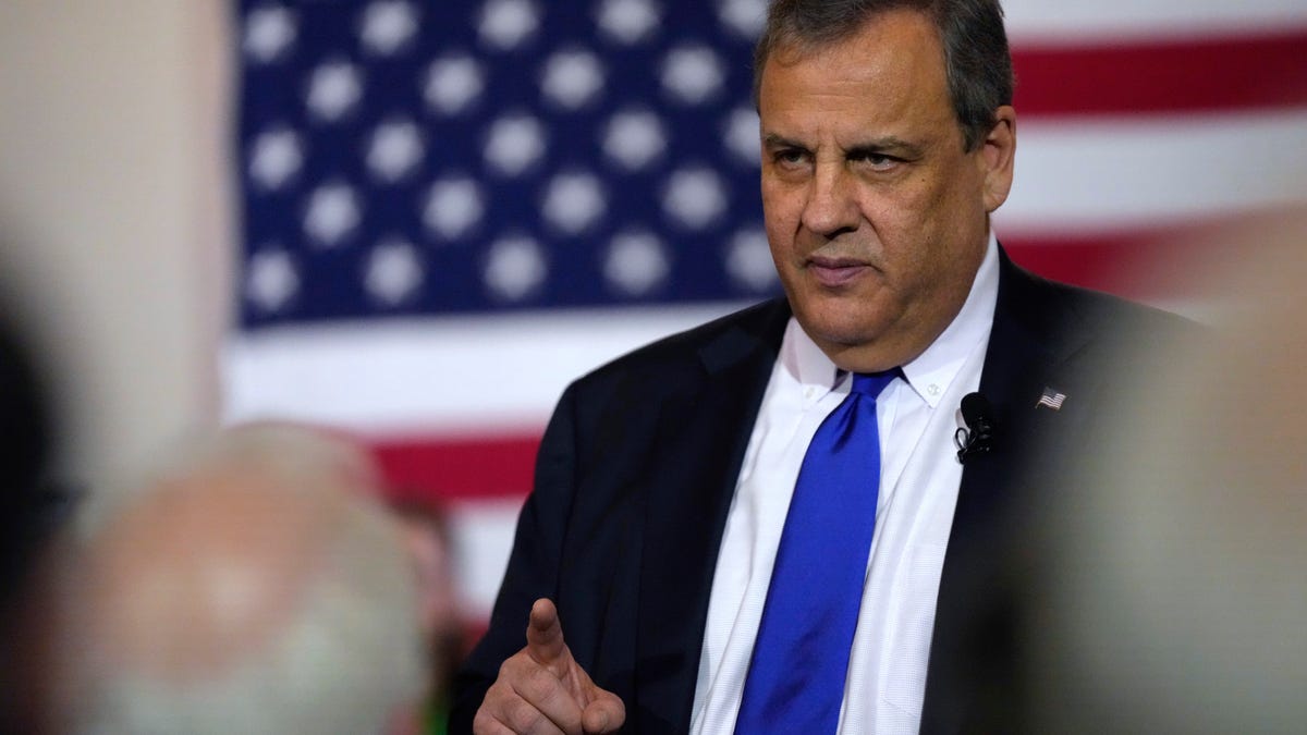 Featured image for "Chris Christie Criticizes Trump-Swift Conspiracy Theories"