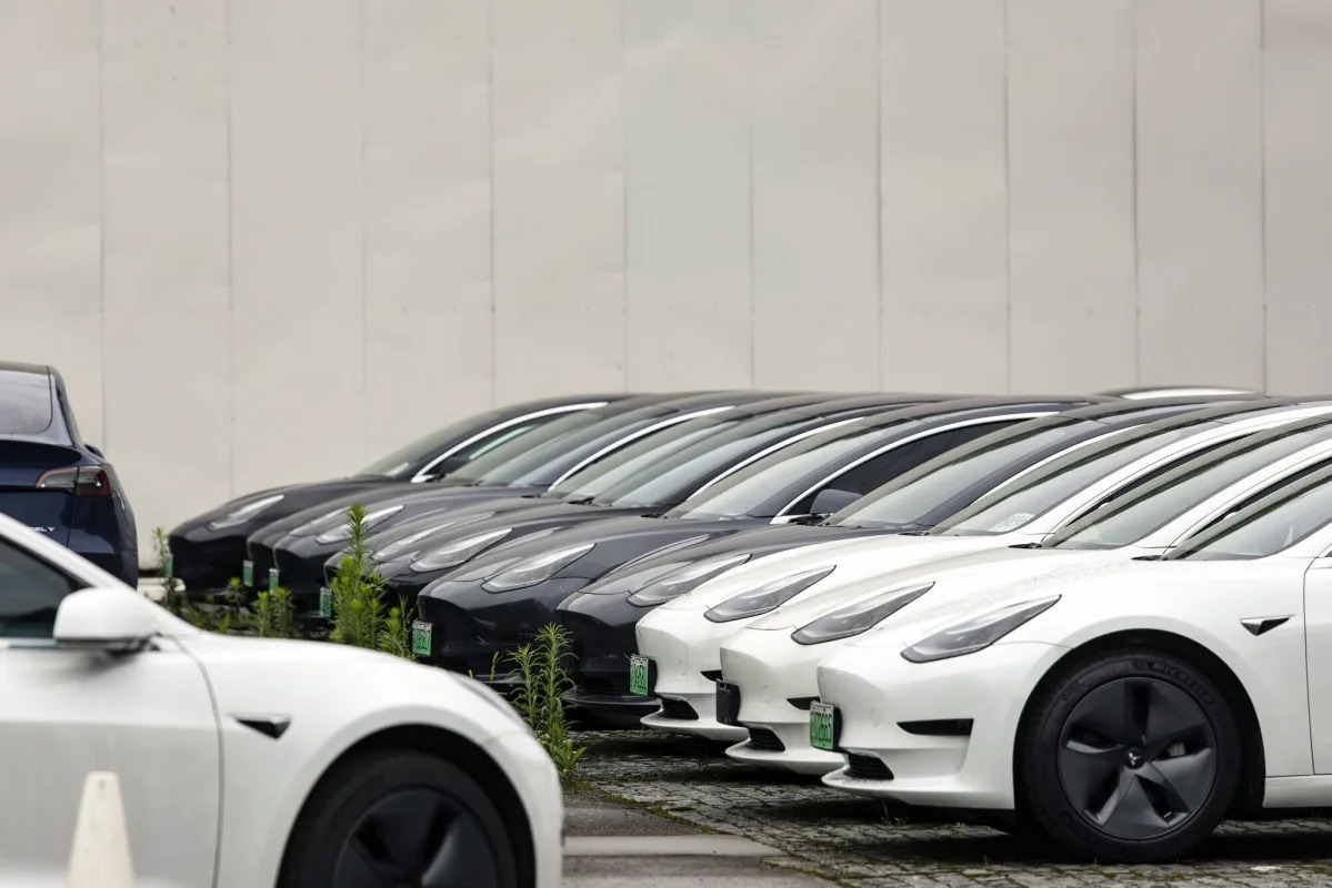 Tesla Faces Stock Decline Amid China Price Cuts and German Plant Shutdown