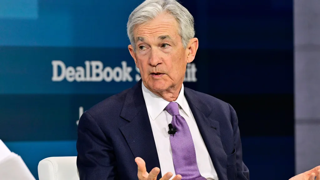 Powell and Billionaires Advocate for Economic Growth to Tackle U.S. Debt