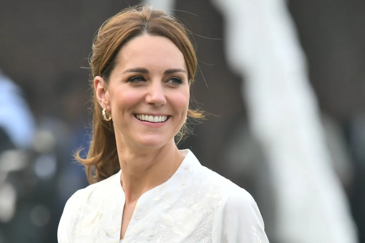 "Royal Coronation Preparations: From Sold-Out Dresses to Security Threats"