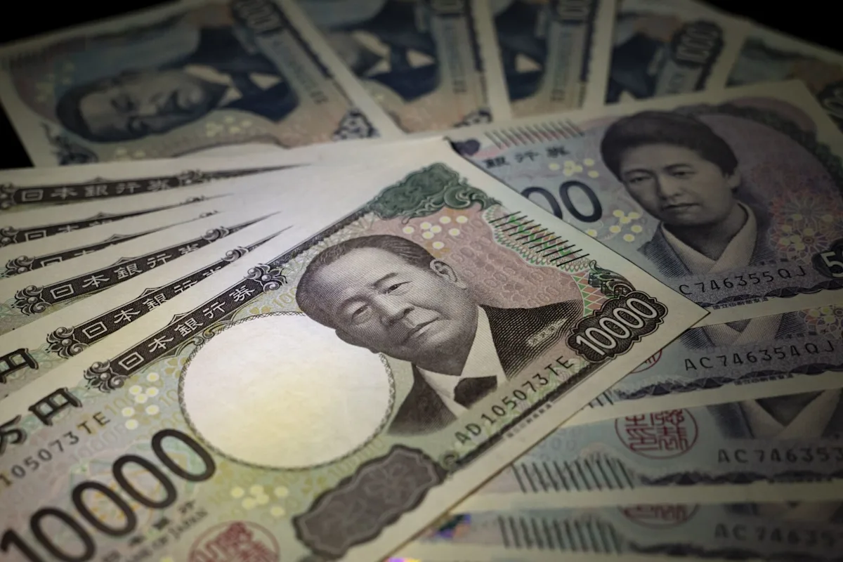 Featured image for Yen Weakens as Cautious BOJ Policy Sparks 2026 Bearish Outlook