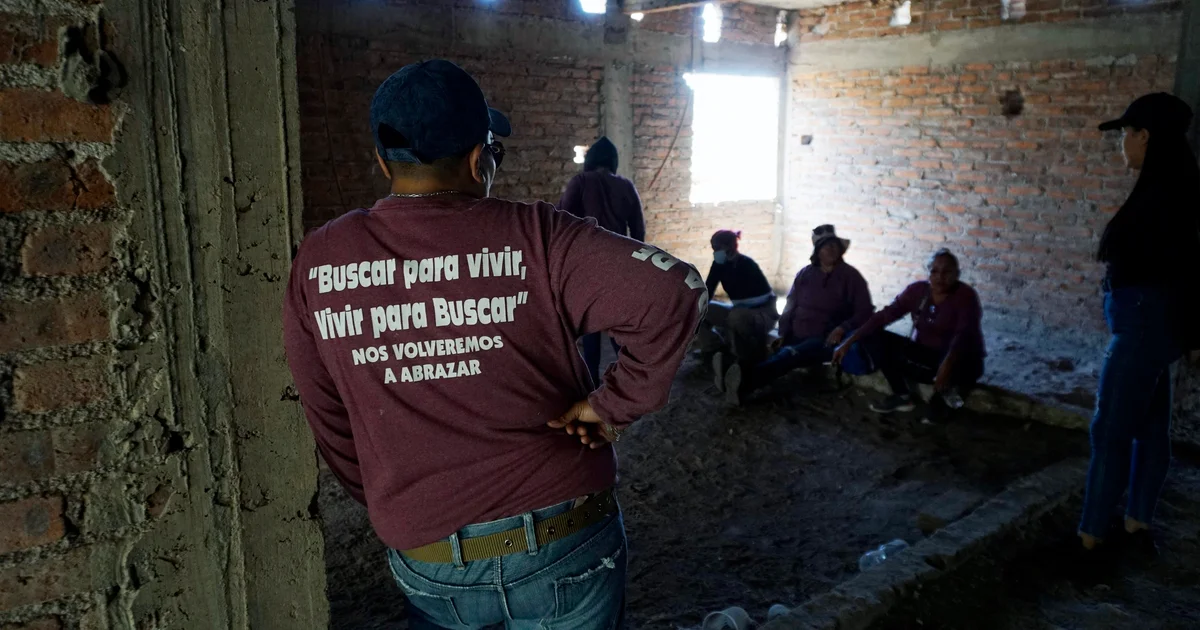 Featured image for 32 Bodies Discovered in Abandoned Mexican Home, Search Continues for Loved Ones