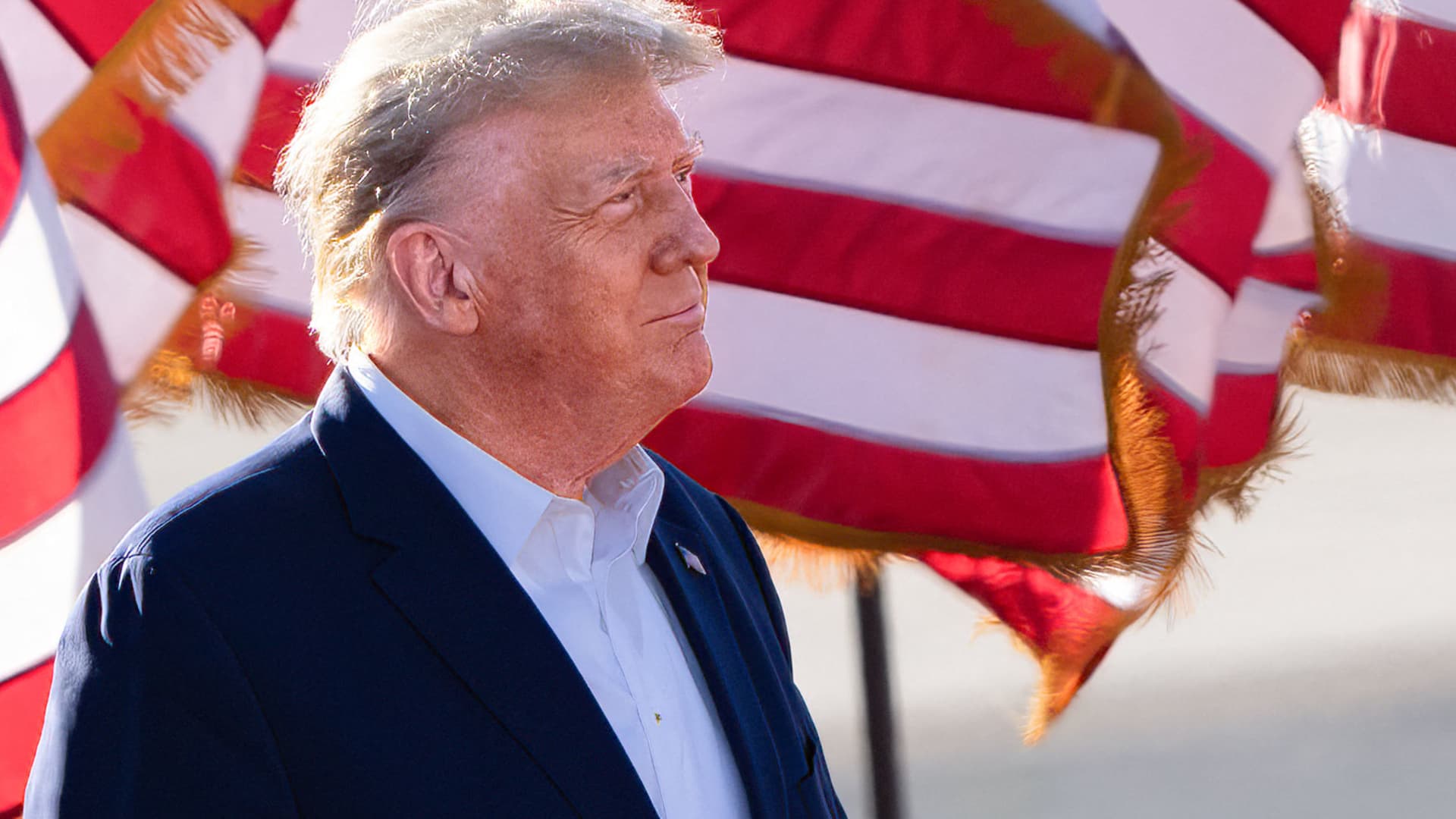 Poll Reveals Divided Views on Trump's Eligibility for 2024 Race Amid Criminal Charges