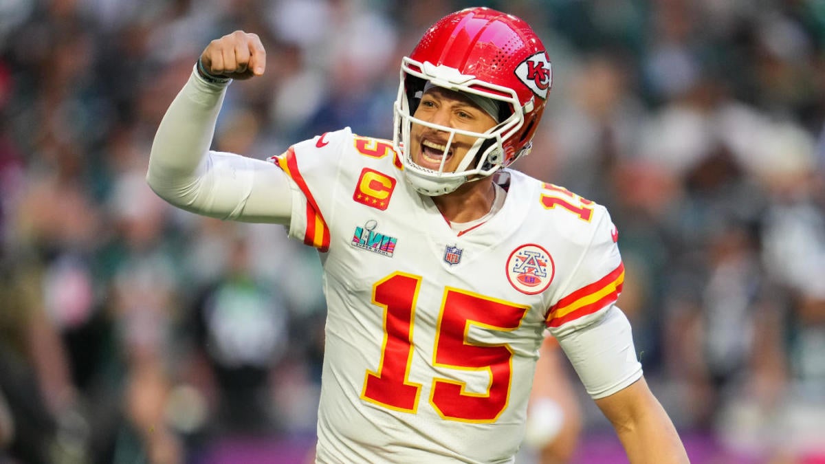 "NFL Week 9: Chiefs Triumph in Germany Thriller, Levis Shines, Cowboys Outlast Eagles"