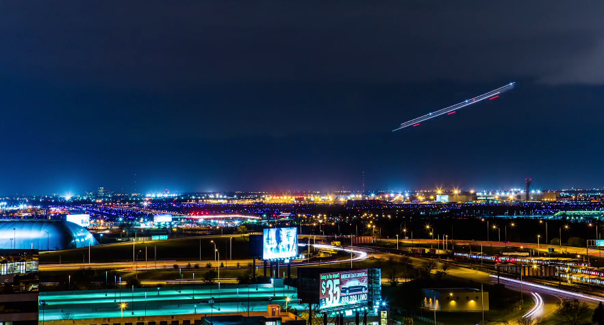 Featured image for Planes Collide on Taxiway at O'Hare Airport: FAA Investigating