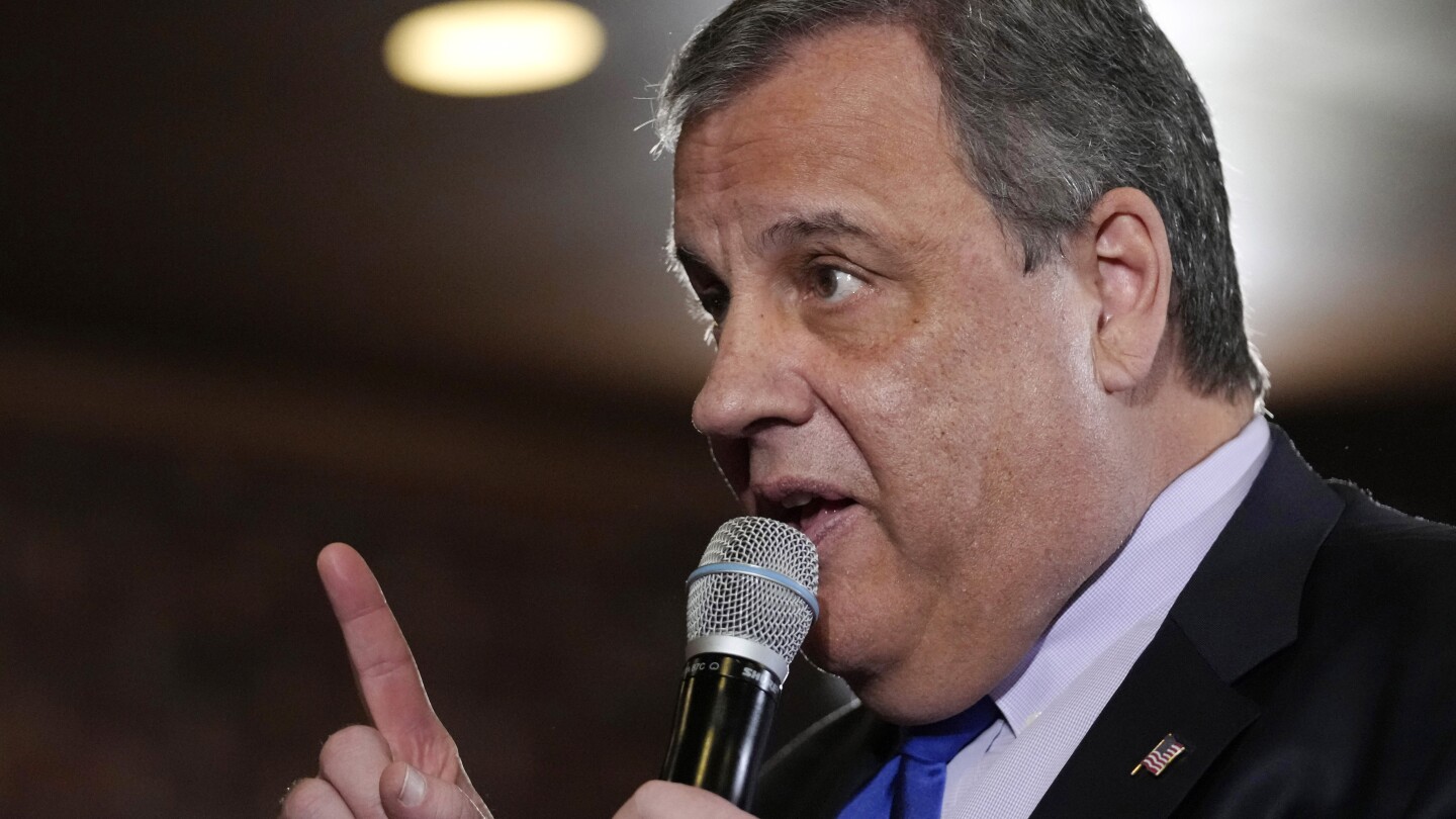"Chris Christie Faces Pressure to Exit Presidential Race Amid Doubts About Trump's Nomination"