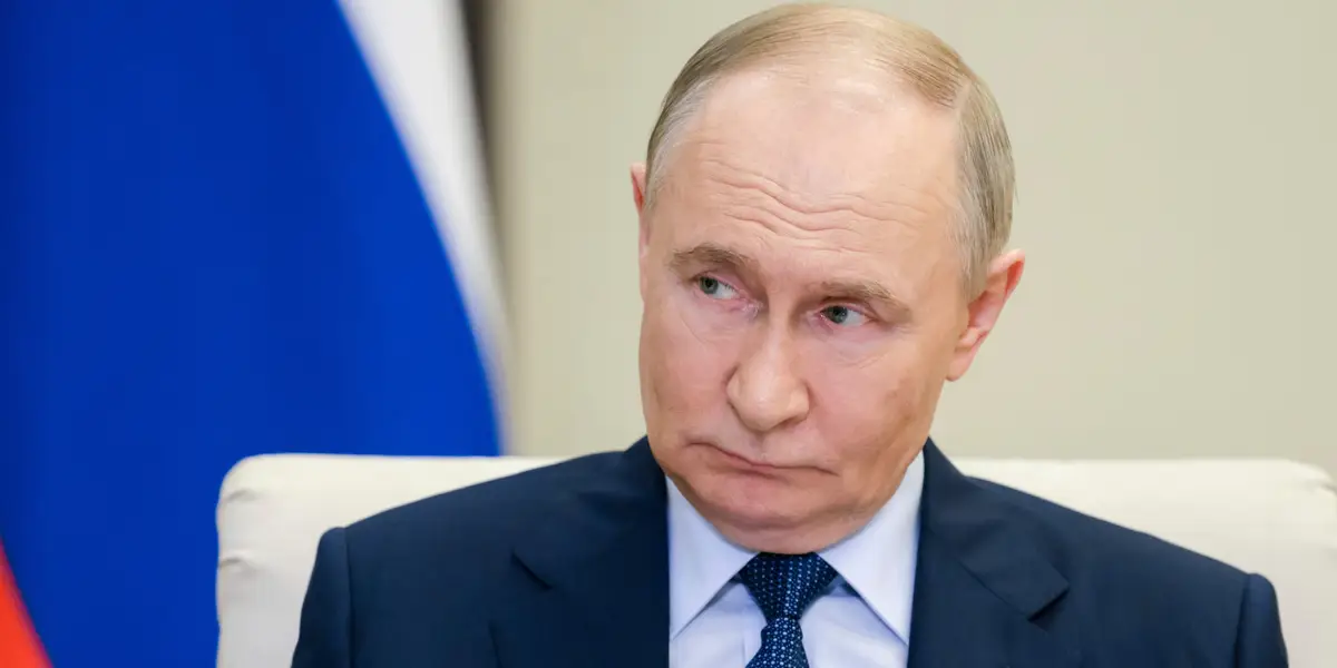 Featured image for Russia's Economy Shows Signs of Decline Amid War and Manufacturing Challenges