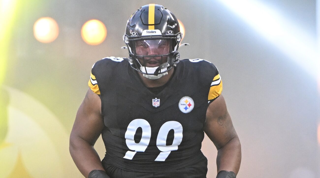 Featured image for Steelers' Derrick Harmon to miss month with MCL sprain, injury update