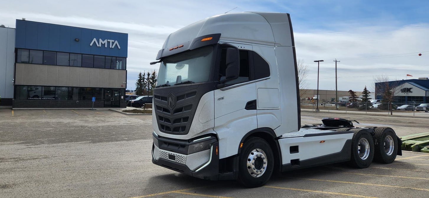 Featured image for Nikola enters Canadian market with Tre BEV and FCEV trucks and hydrogen fueler order.