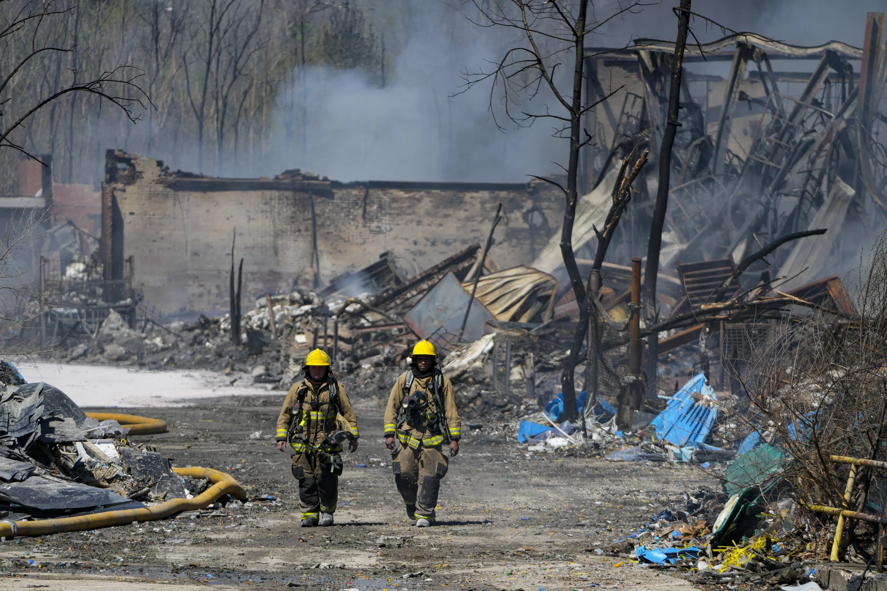 Indiana Plastics Fire Forces Hundreds to Evacuate Homes and Schools to Close