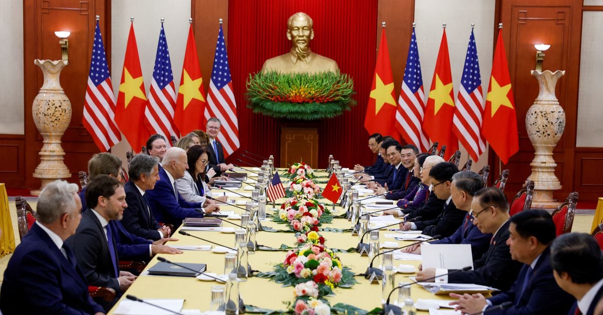 "Biden's Vietnam Visit: Strengthening Ties and Challenging China's Influence"