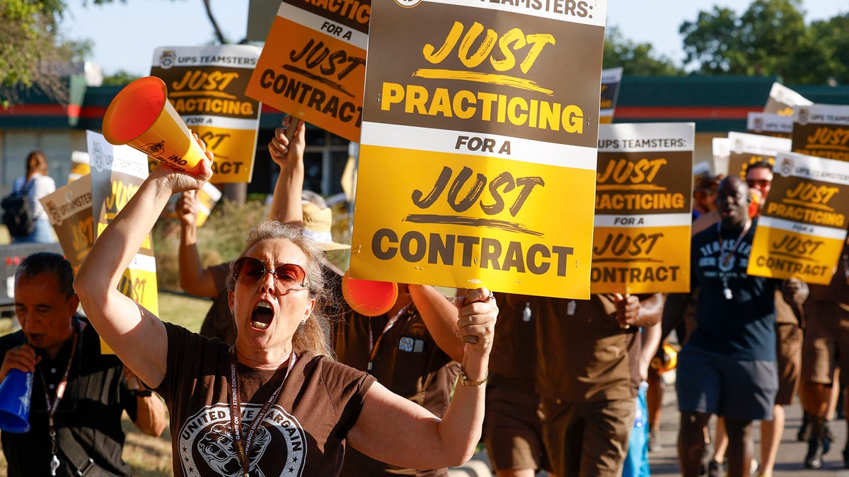 Impending UPS Strike Looms as Contract Negotiations Stagnate