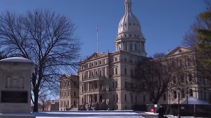 Featured image for Michigan House Republicans Walk Out Over Tipped Wage Dispute