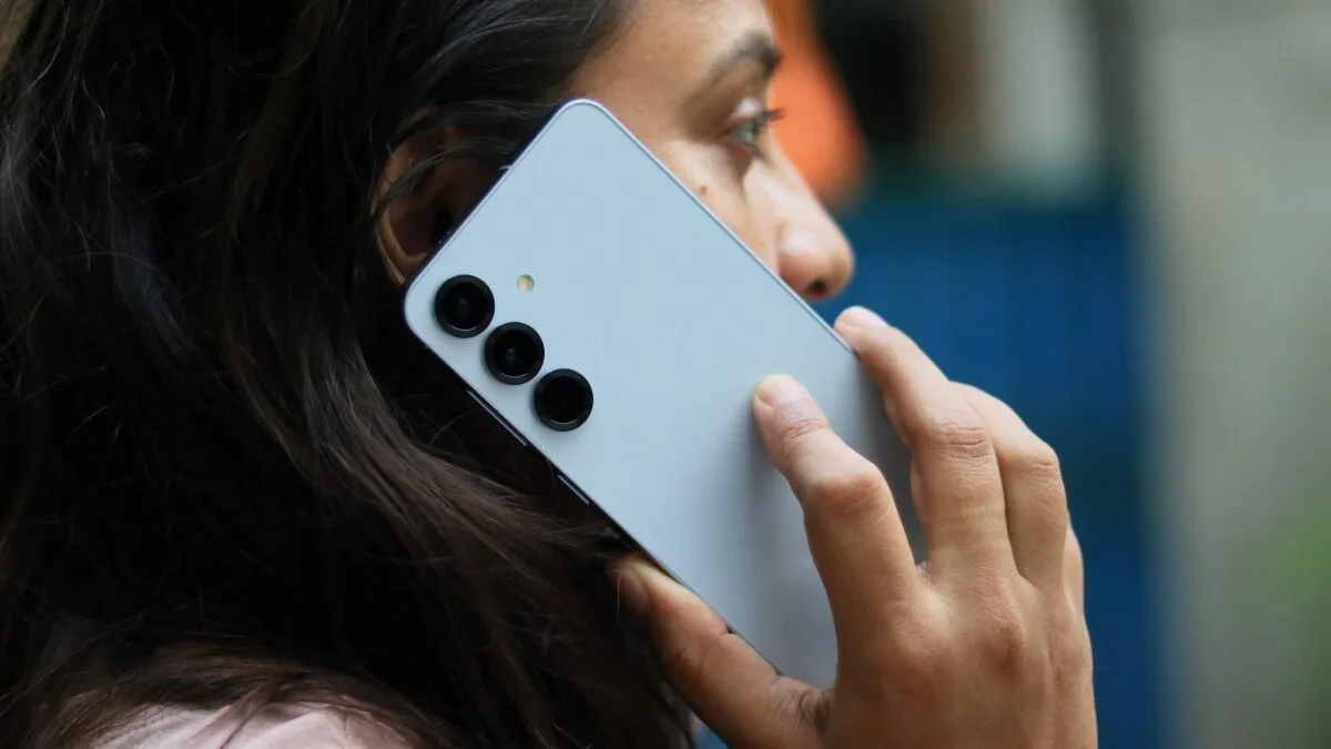 Galaxy Phones Gain Direct Satellite Access With App Support