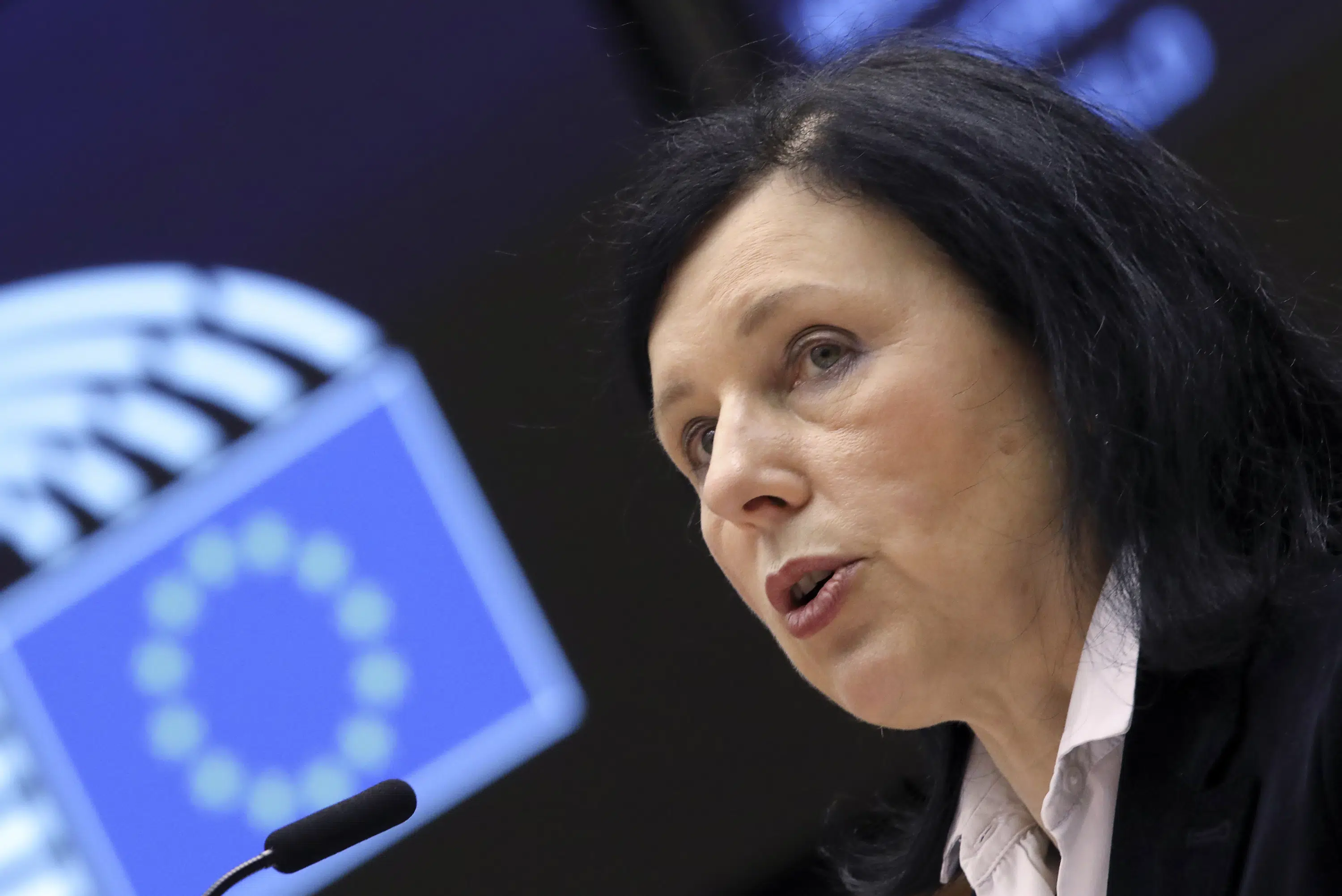 EU Pushes for Labeling of AI-Generated Content to Combat Disinformation