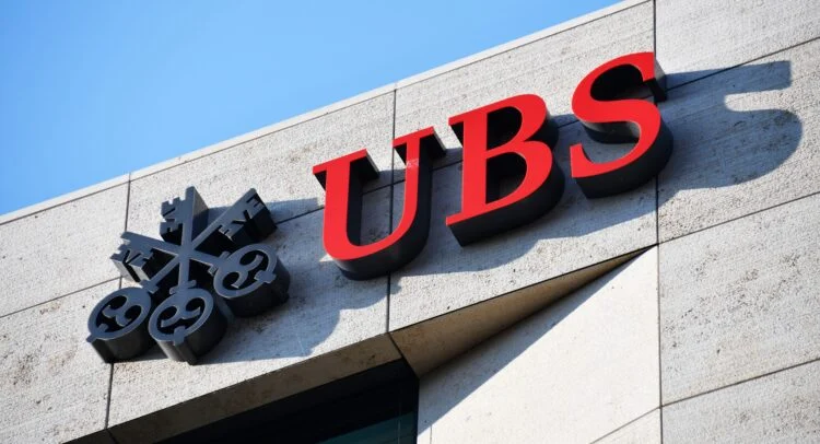 Featured image for UBS Considers U.S. Relocation Amid Swiss Capital Rule Disputes