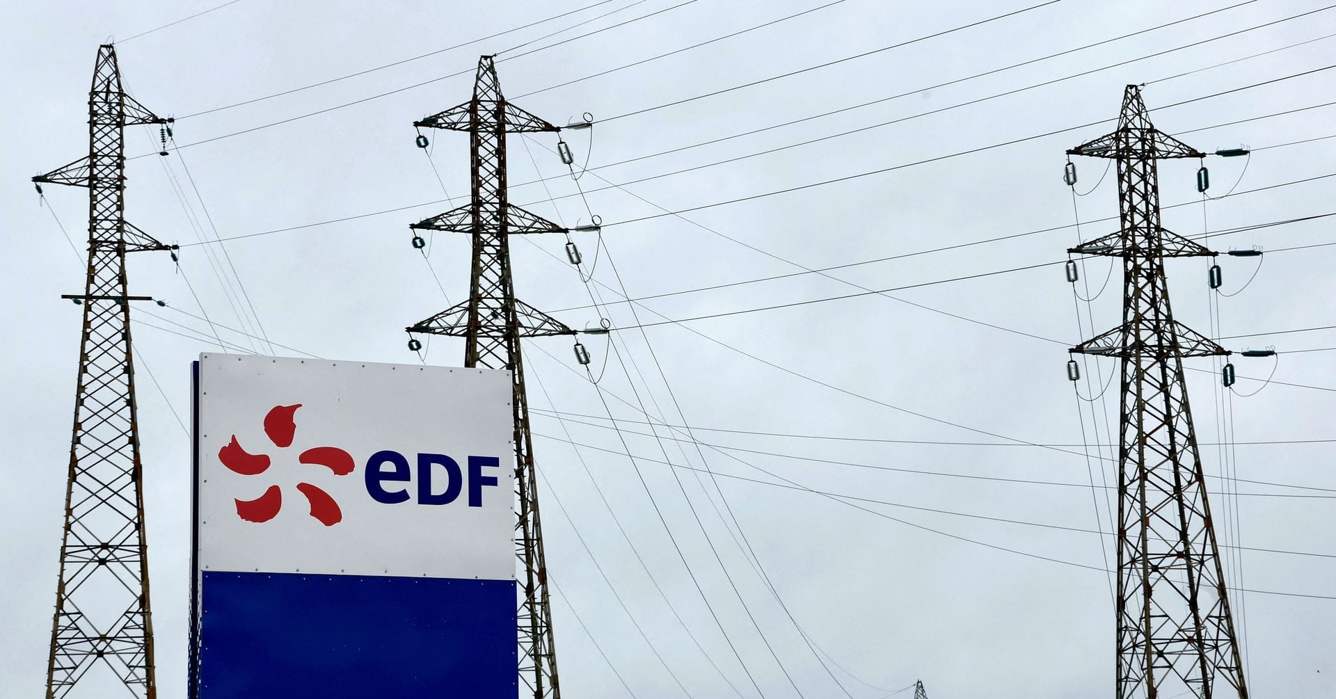 "EDF's Revival at Risk as Power Prices Plummet"