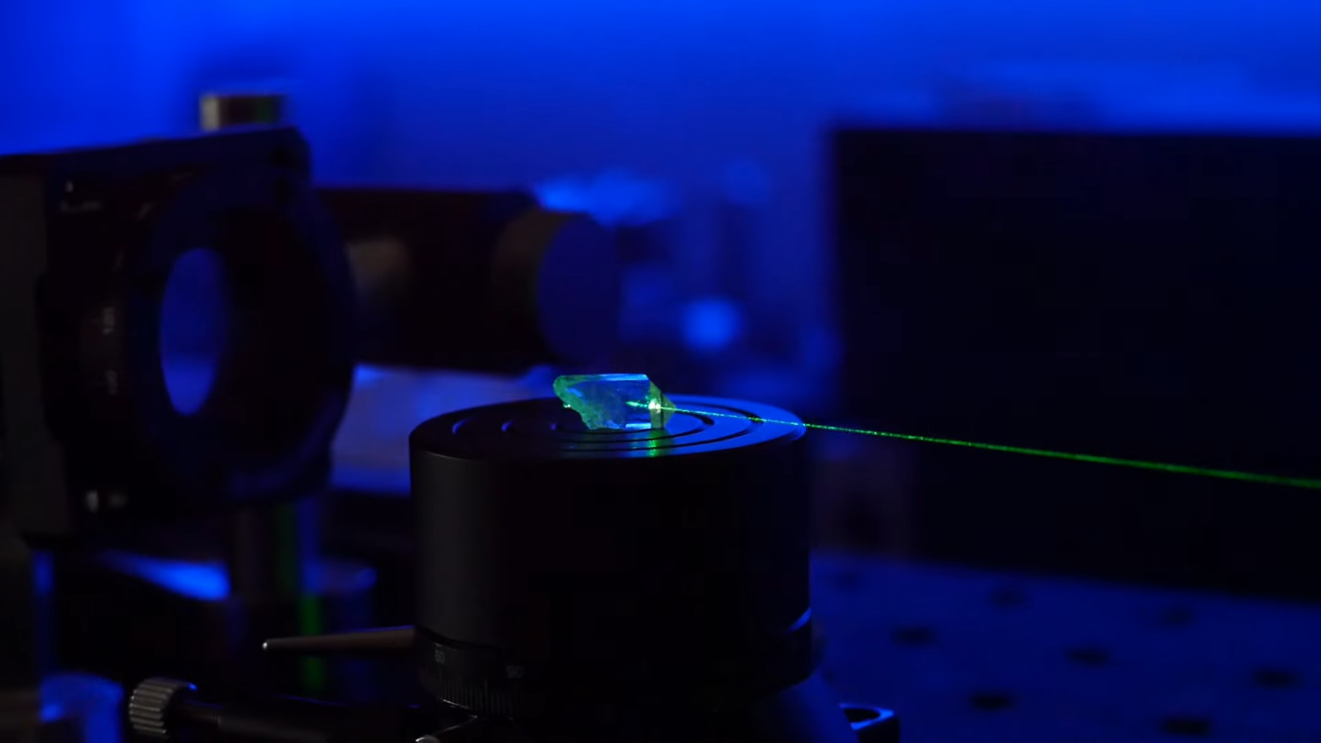 "Exploring Non-Linear Optics: A Guide to Growing Simple Crystals"