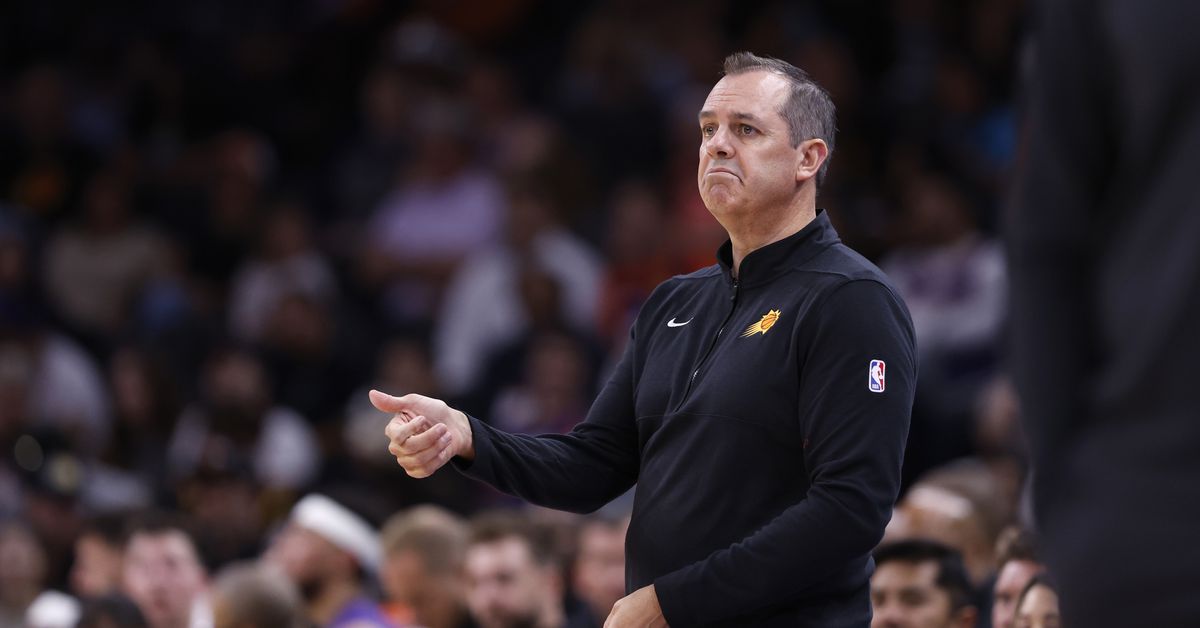 Featured image for "Phoenix Suns: Embracing Superteam Model with Versatile Lineup Combinations"