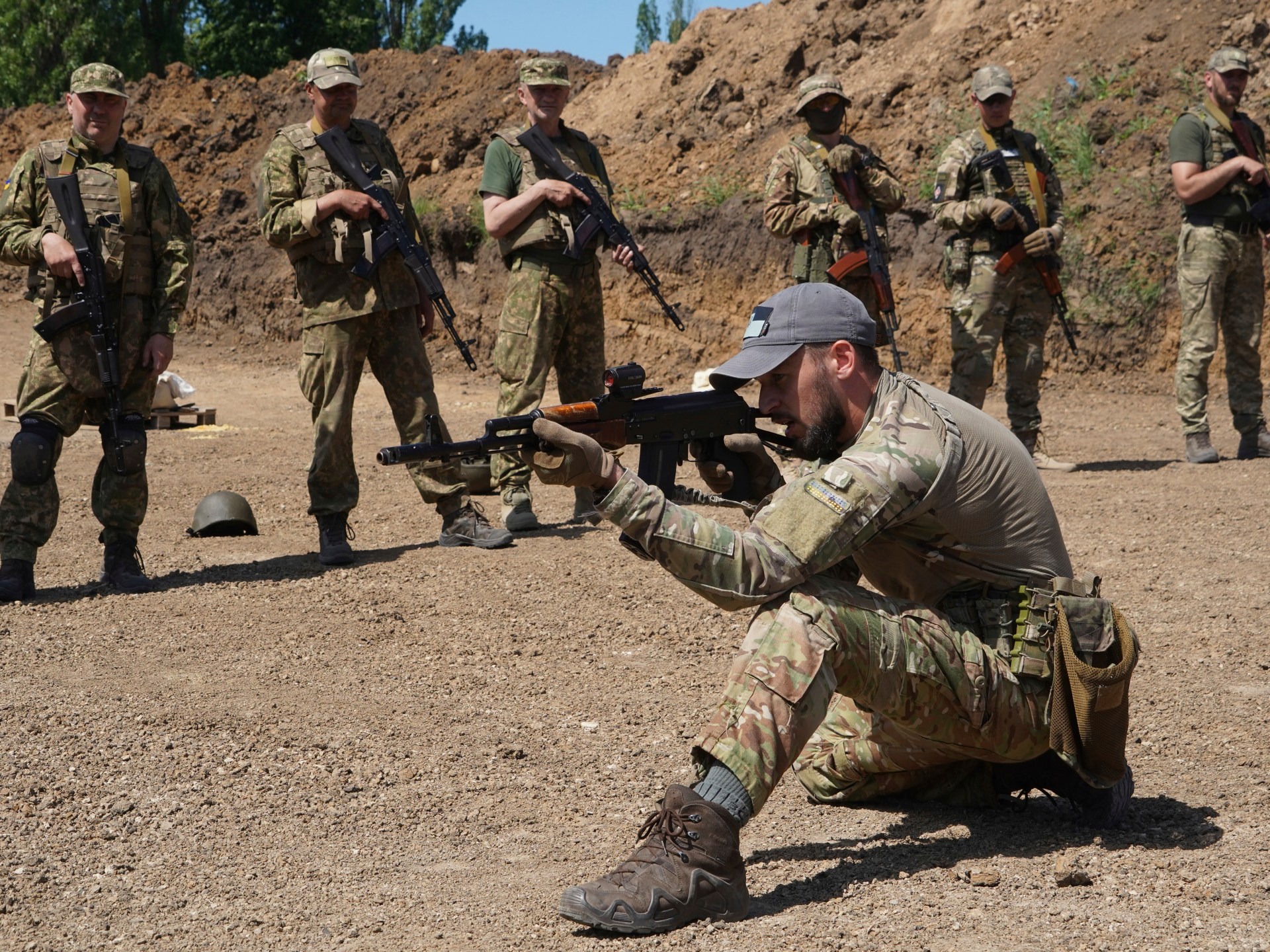Assessing the Ongoing Russia-Ukraine Conflict: Key Events and Changing Opinions.