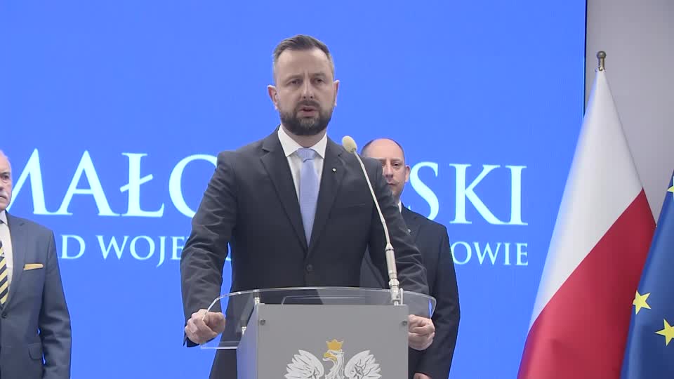 "Russian Missile Breaches Polish Airspace in Wave of Attacks on Ukraine"