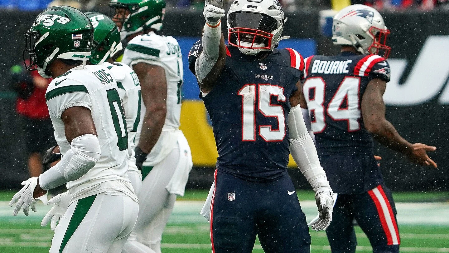 Cowboys Adapt Offense for Patriots' Defensive Duo