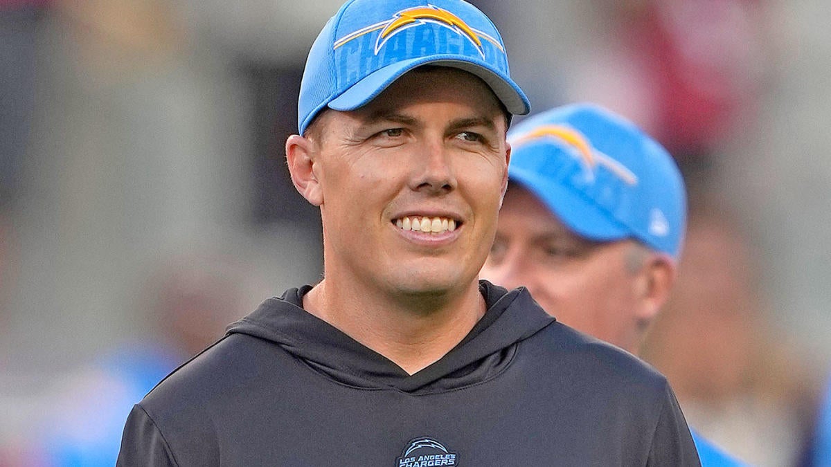 Eagles Set to Hire Kellen Moore as Offensive Coordinator