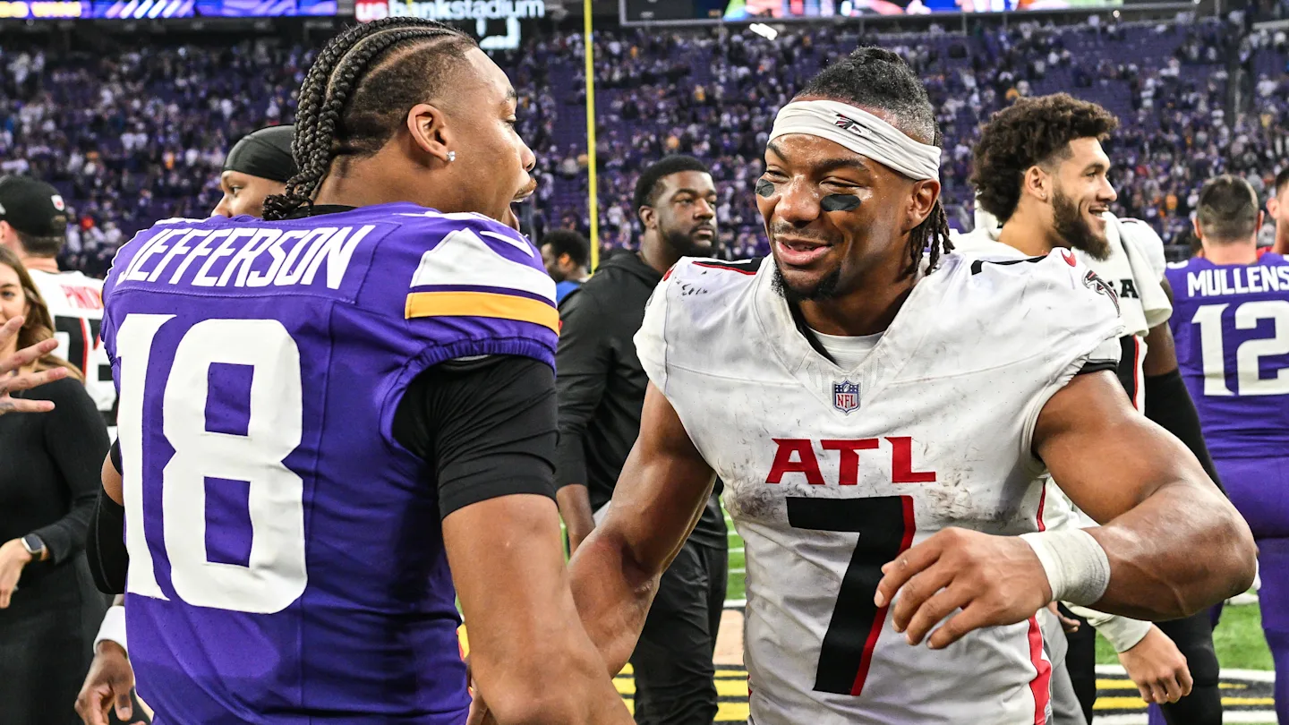 Featured image for Vikings Favored in Week 2 Primetime Clash Against Falcons