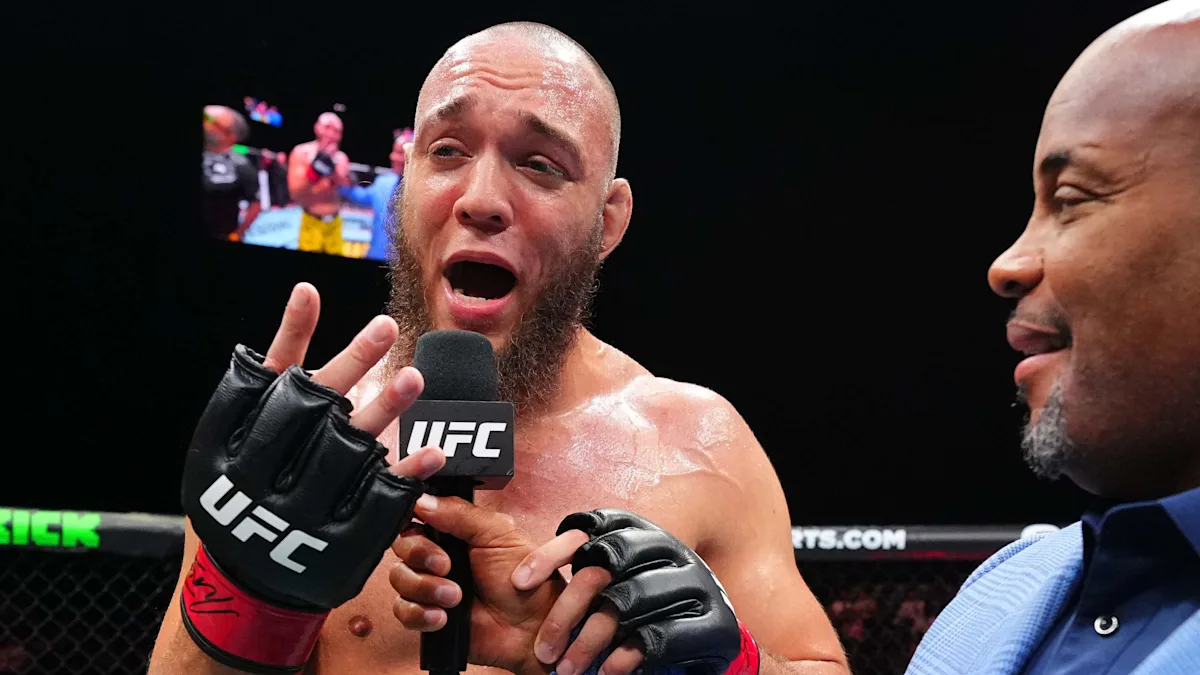 Featured image for Valter Walker's record-setting heel hook streak at UFC 321