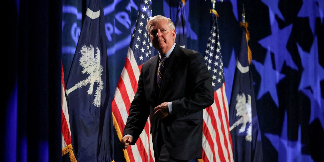 Featured image for "Georgia Special Grand Jury Recommends Charges Against Lindsey Graham and Others in Election Probe"