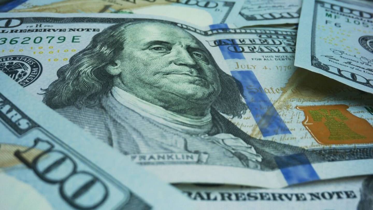 Featured image for "APS Adjusts Bonus Plans Amid State Officials' Pushback, Frustrating Atlanta Educators"