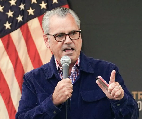 Featured image for Debate Intensifies Over US Involvement in Syria Amid Global Tensions