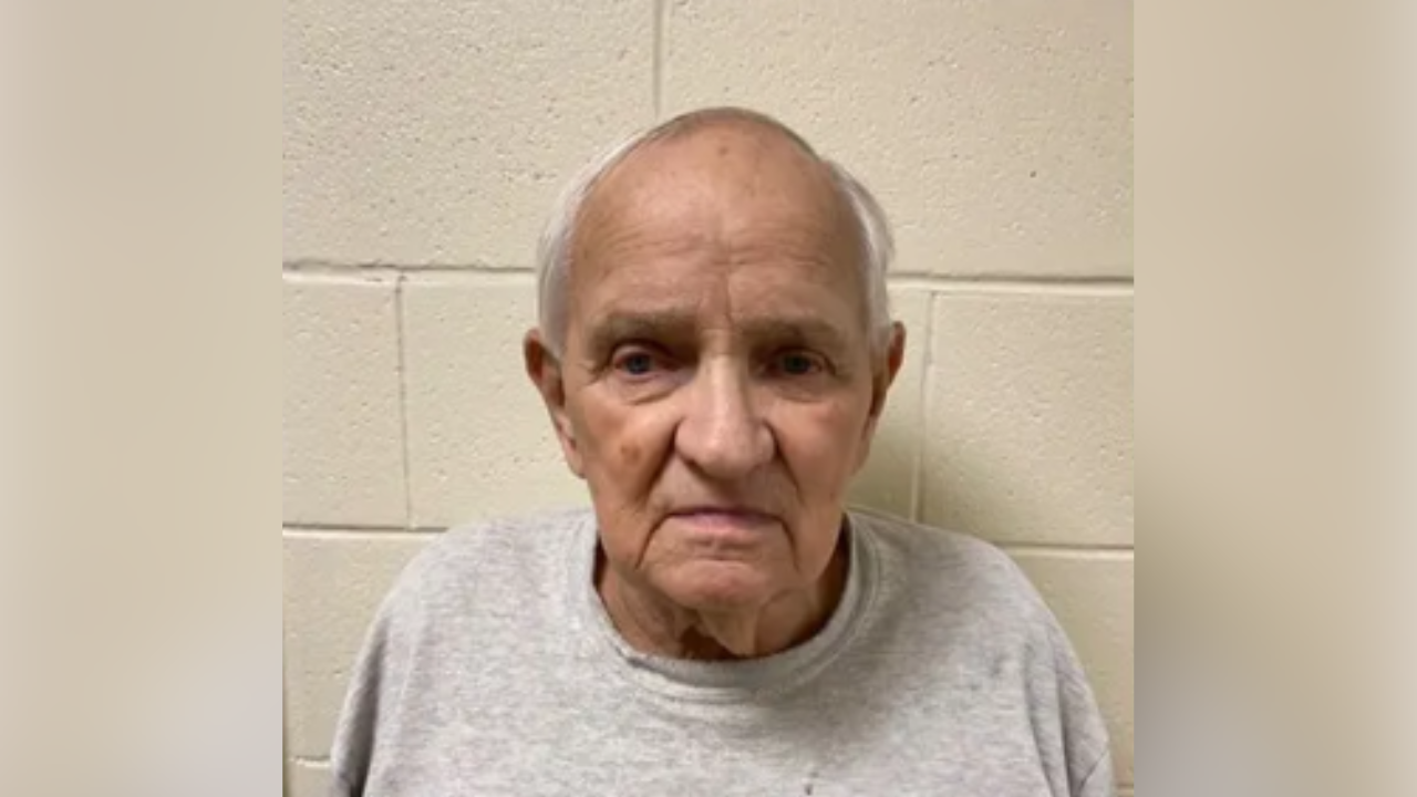 Featured image for Fatal Argument: Husband Allegedly Kills Wife in Dispute over Cat's Vet Bills