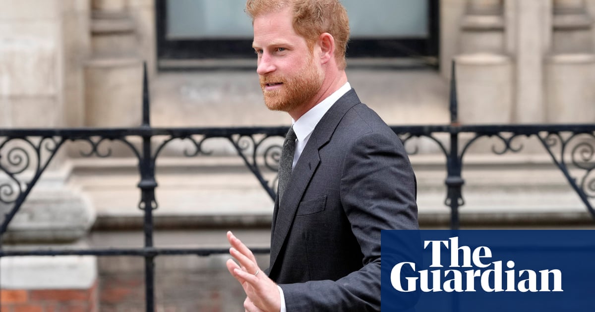 "Prince Harry's Legal Battle with British Tabloid Continues Amid Hacking Claims and Royal Family Tensions"