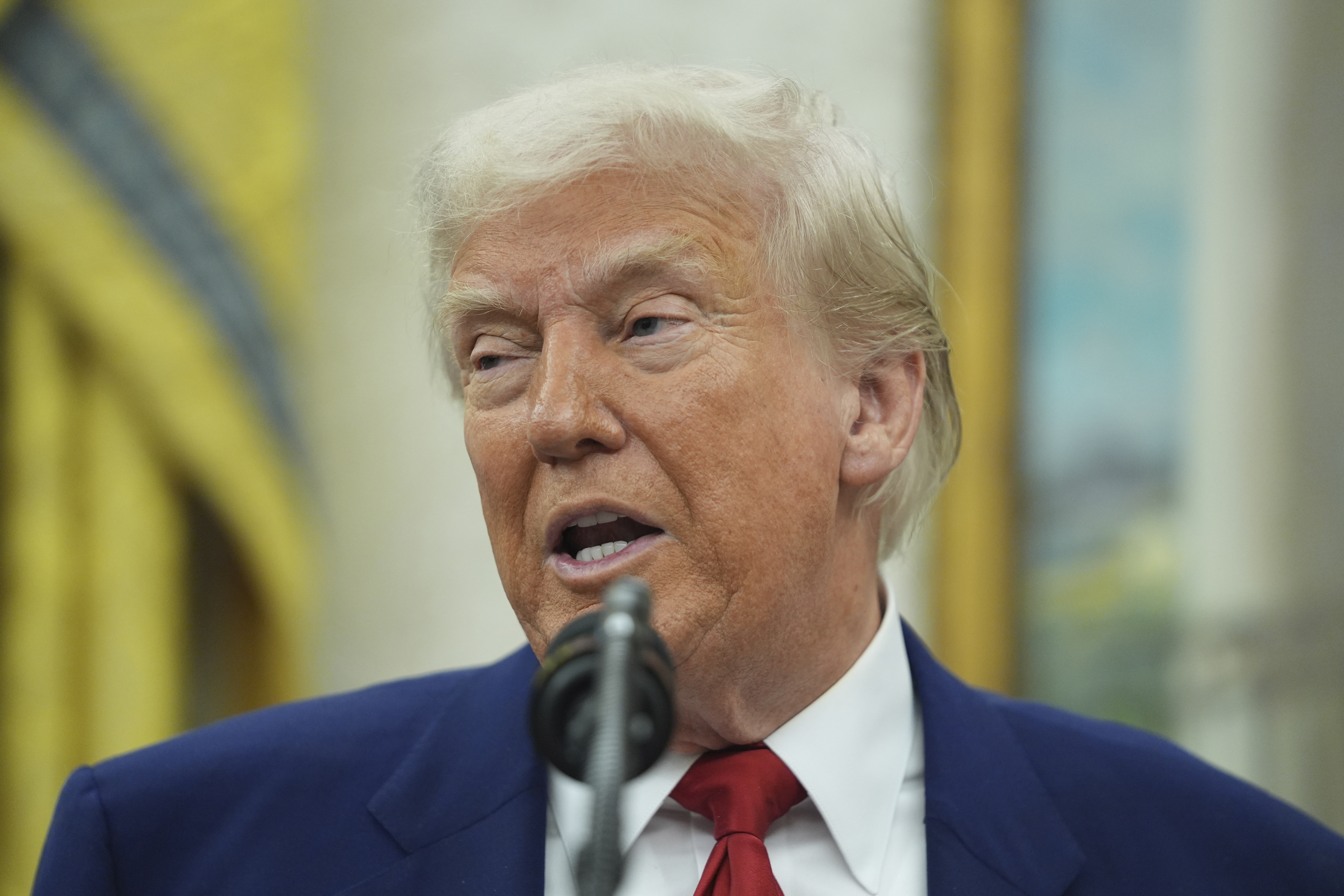 Featured image for Harvard Faces Political and Financial Challenges Amidst Federal Scrutiny