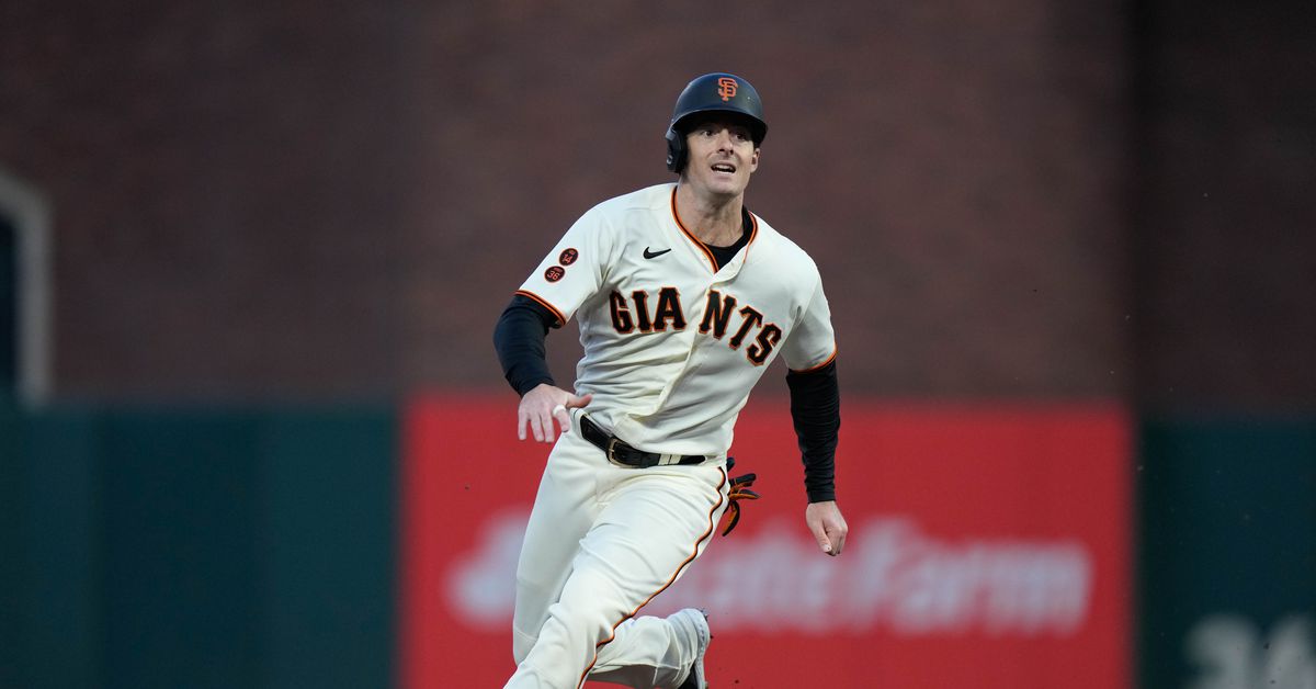 Featured image for SF Giants' Mike Yastrzemski Placed on Injured List with Hamstring Strain.
