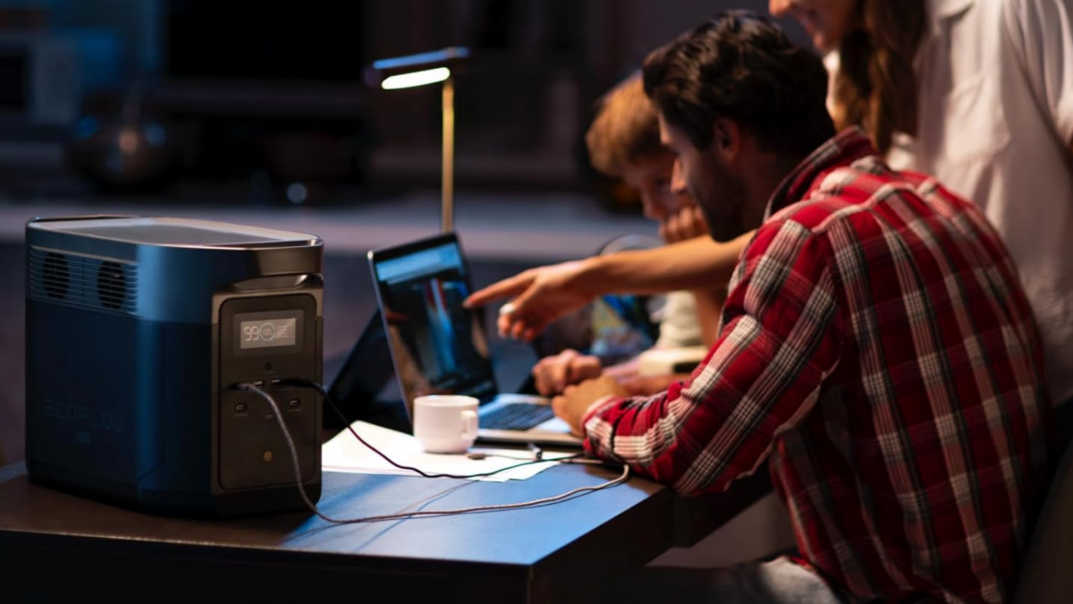 Featured image for EcoFlow and Walmart Offer Major Discounts on Portable Power Stations for Hurricane Season