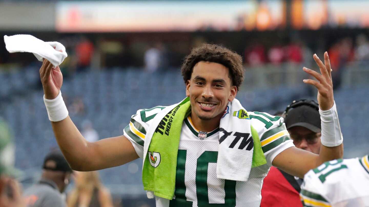 "Jordan Love Shines in Debut as Packers' Starter, Bears Suffer Blowout Loss"
