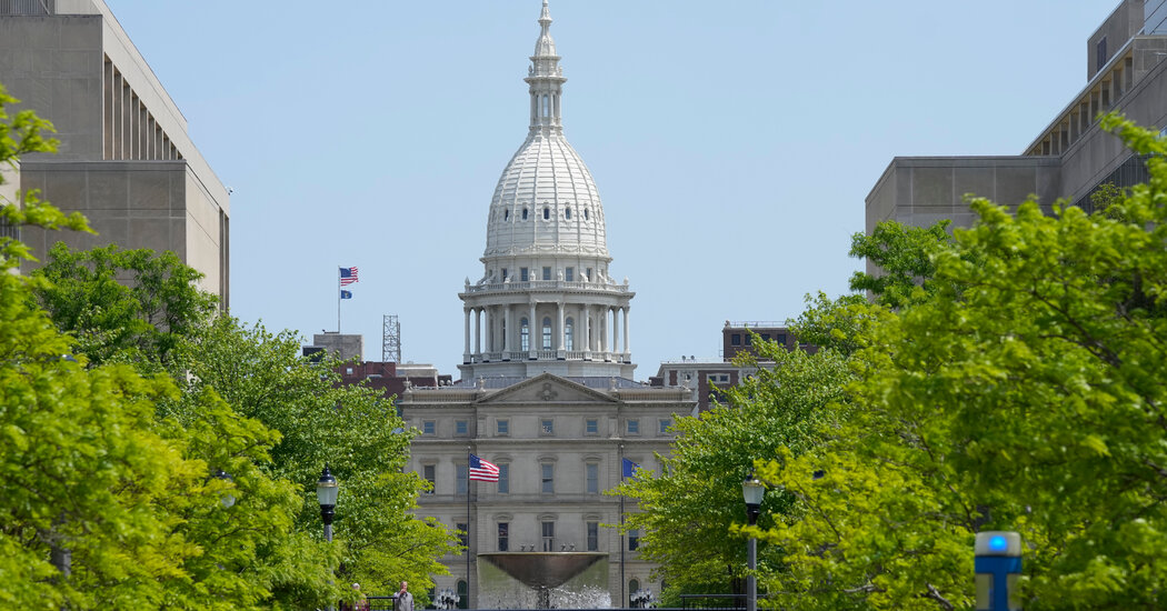 Featured image for Democrats' Mayoral Wins in Michigan Temporarily Disrupt Party's Control of State Government