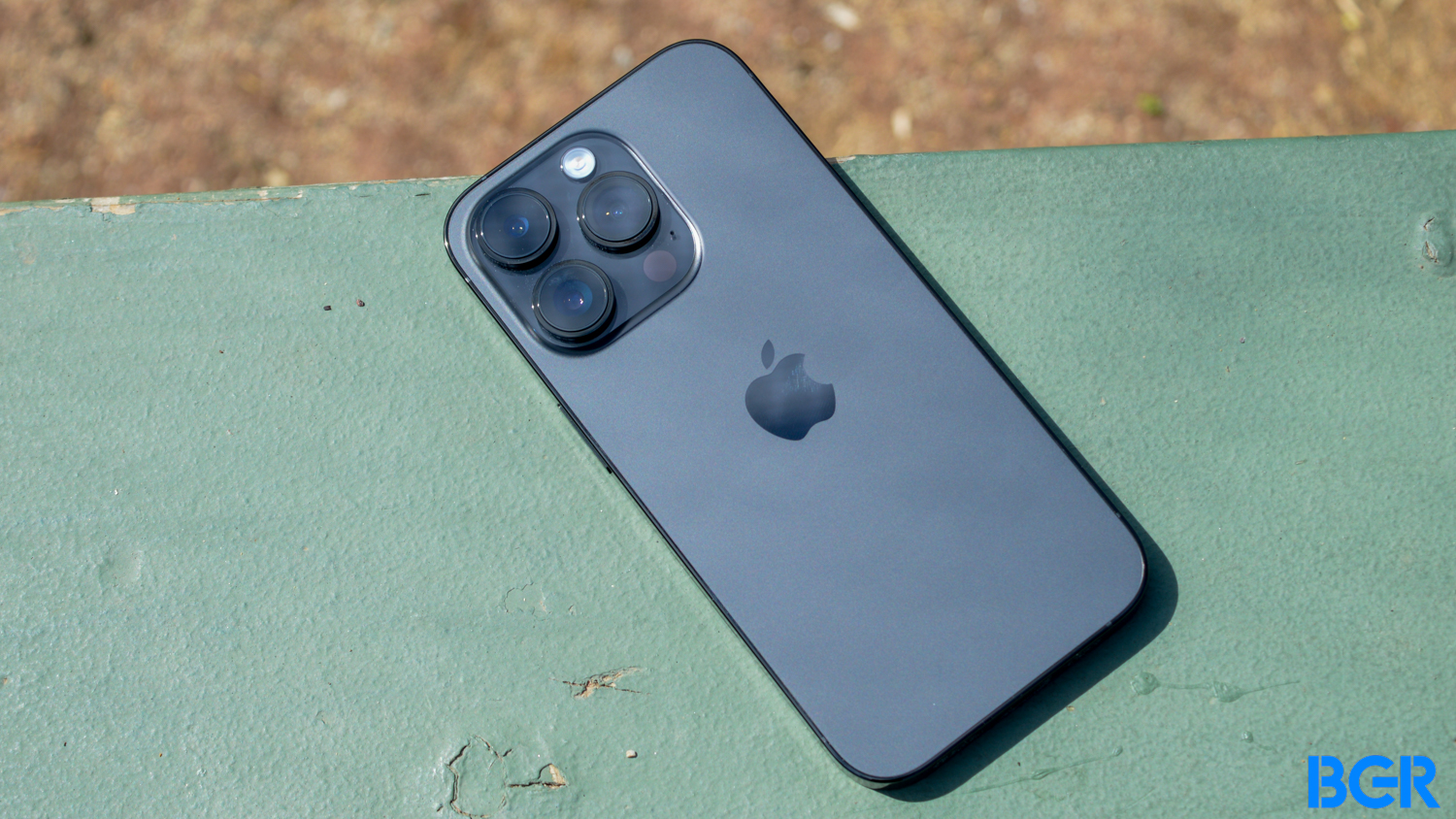 Featured image for Improve Your iPhone Photo Quality with This Simple Setting Fix