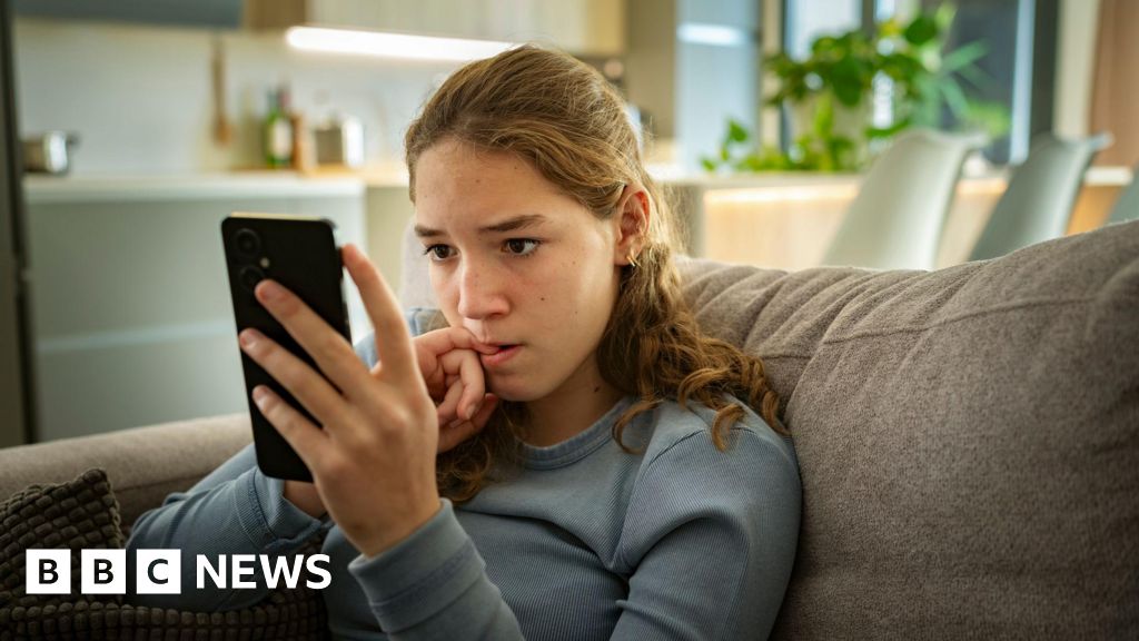 Featured image for Study Finds Instagram Teen Safety Measures Ineffective Despite Meta Promises