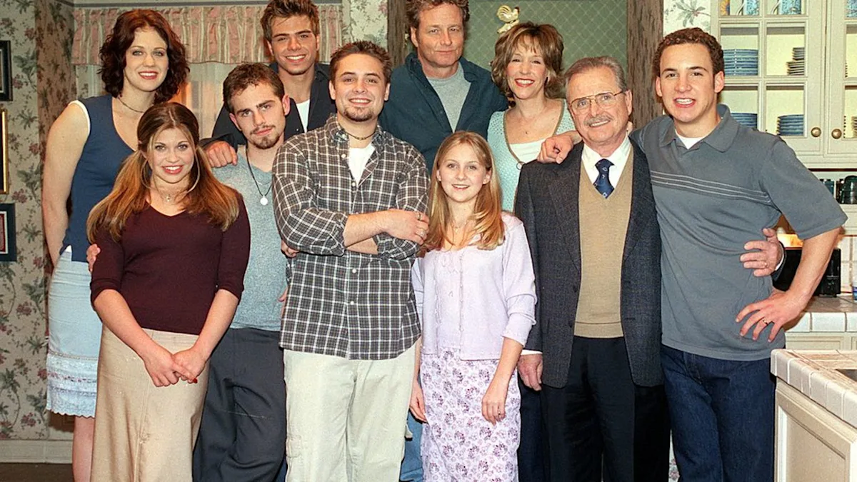 Featured image for 90s Heartthrob Matthew Lawrence Finds Love with Music Icon Chilli