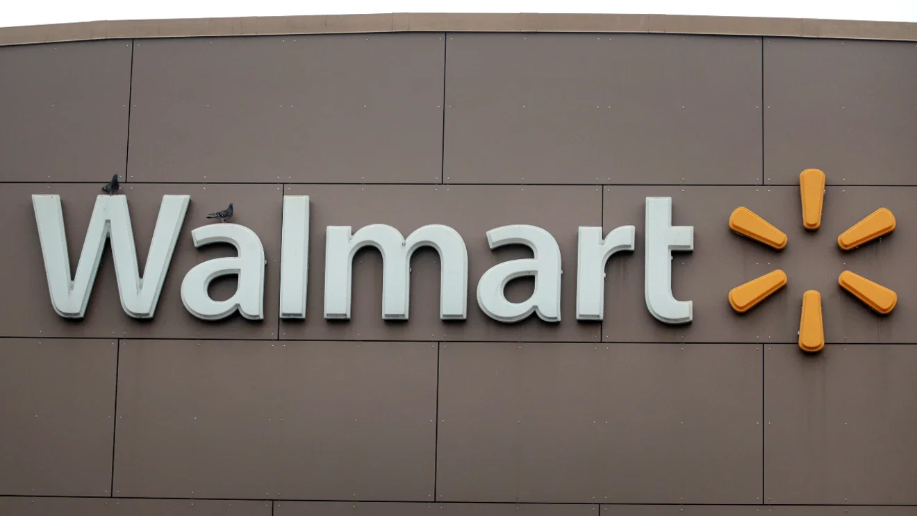 Snowstorm Forces Early Walmart Closures in Pennsylvania