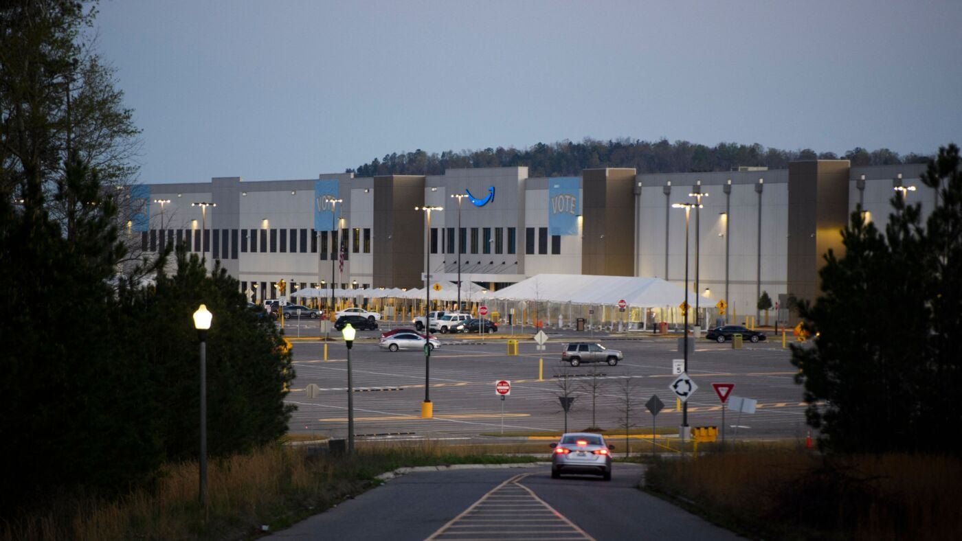 Featured image for Amazon Faces Third Union Vote Mandate