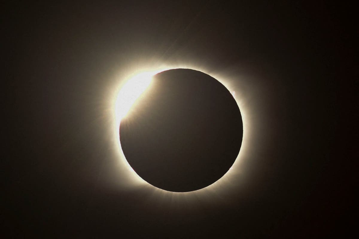 "Texas Eclipse Festival Cancelled, Draws Comparisons to Fyre Fest"