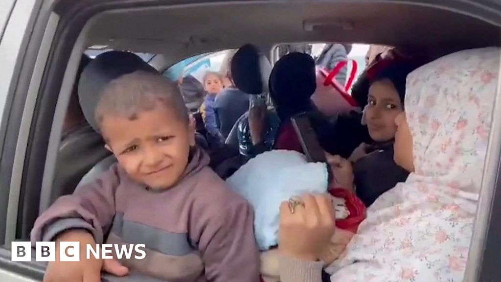 "Israeli Forces Target Gaza's Al-Shifa Hospital in Ongoing Conflict"