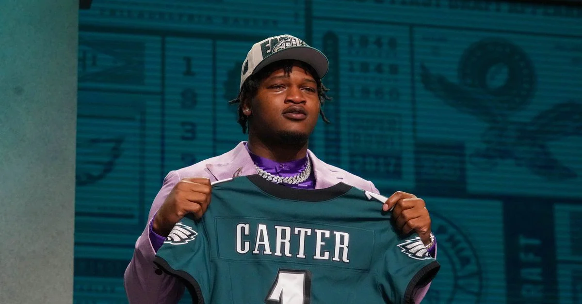 "Inside the Eagles' Draft Strategy and Rookie Signings"