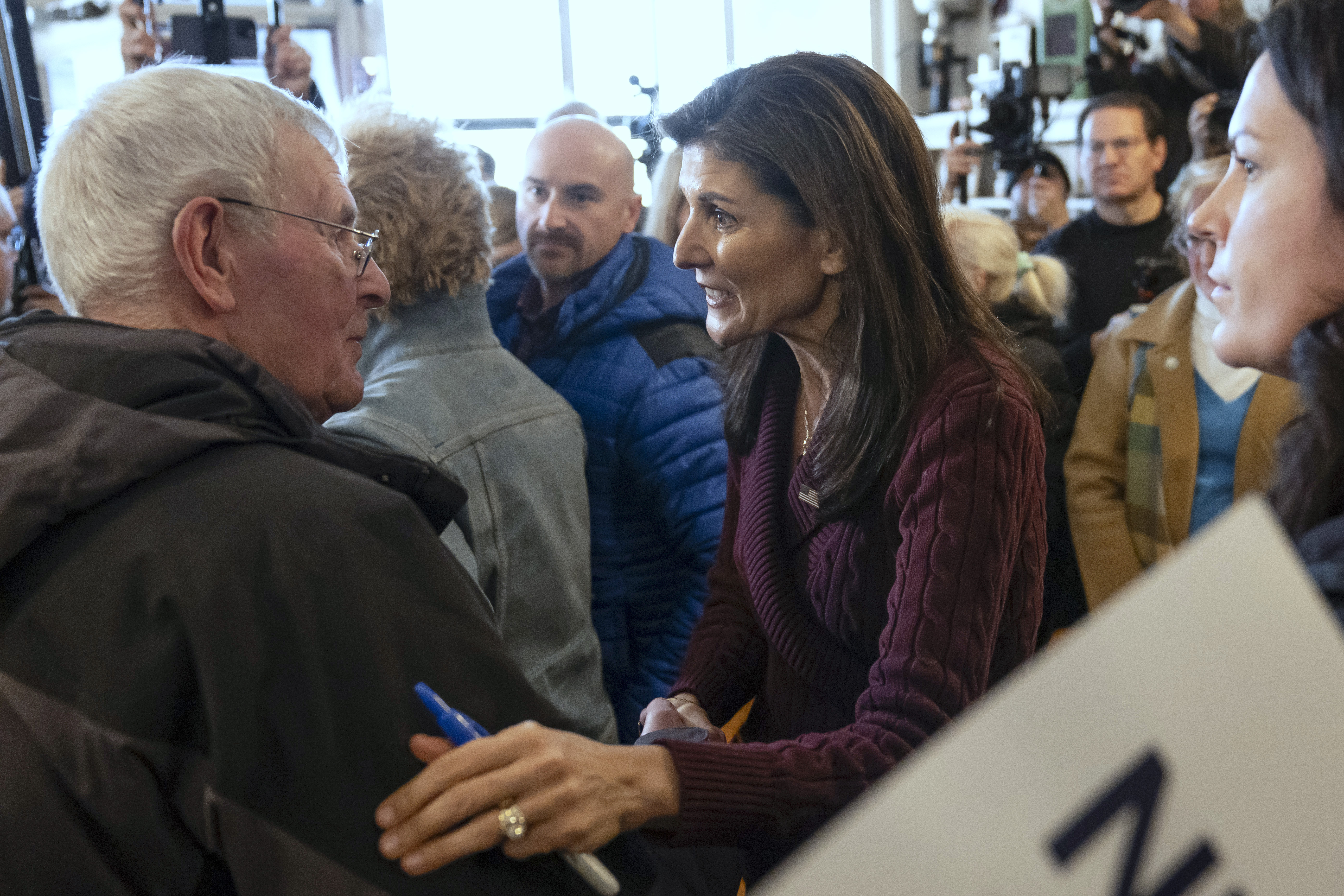 "Nikki Haley's Intensifying Battle Against Trump in New Hampshire"